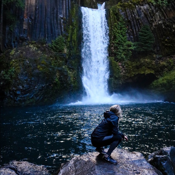 Meet your Posher, Olivia - Picture 1 of 1